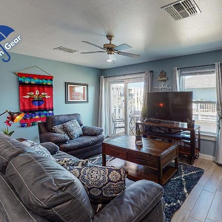 Ec203 Newly Remodeled, One Bedroom, Second Floor Condo, Shared Pool, Grills And Boardwalk Port Aransas Eksteriør bilde